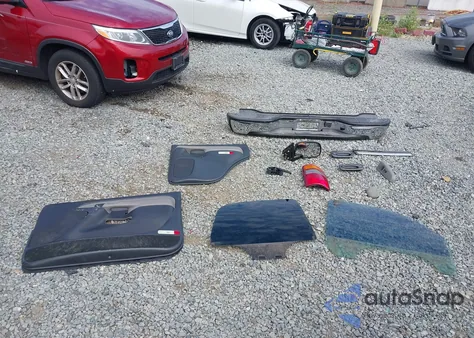 2001 Chevrolet Tahoe Lt from USA, damaged, VIN 1GNEK13T51R224820